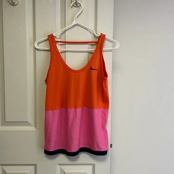 Nike Colour Block Top - Picture 1 of 9